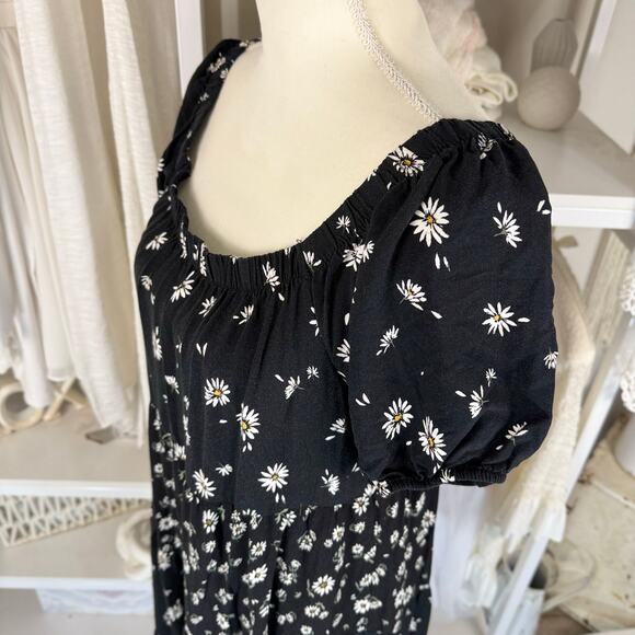Maurice’s sz. Medium black white baby doll daisy feminine sundress casual #4051 - Picture 5 of 10